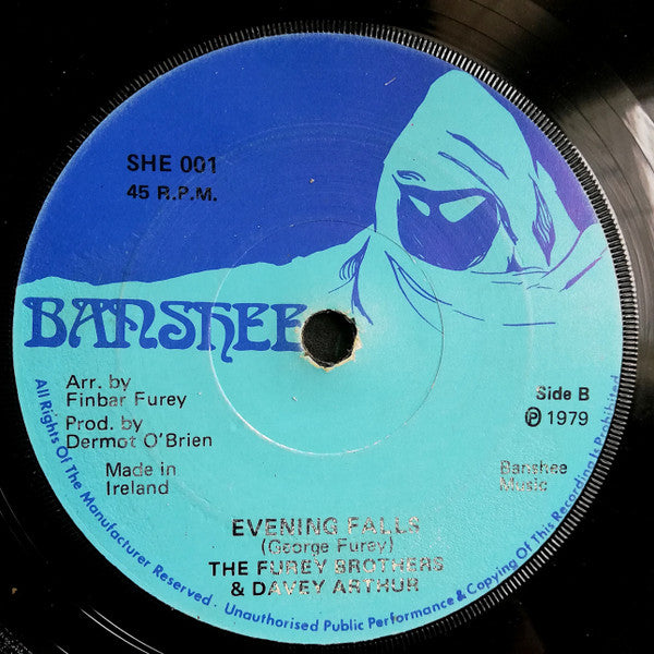 The Furey Brothers & Davey Arthur* : The Green Fields Of France (7")