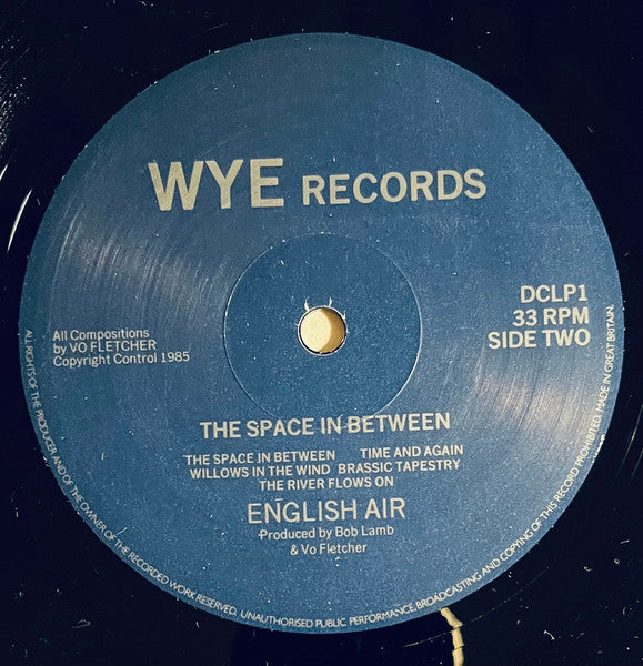 English Air : The Space Inbetween (LP)