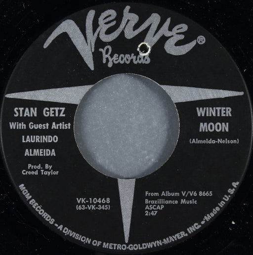 Stan Getz With Guest Artist Laurindo Almeida : Menina Moca = Young Lady / Winter Moon (7", Single, Bla)