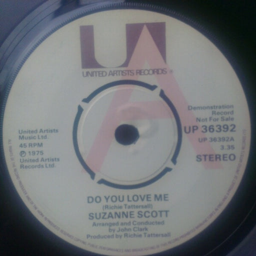 Suzanne Scott (4) : Do You Love Me (7", Single, Promo, RE)